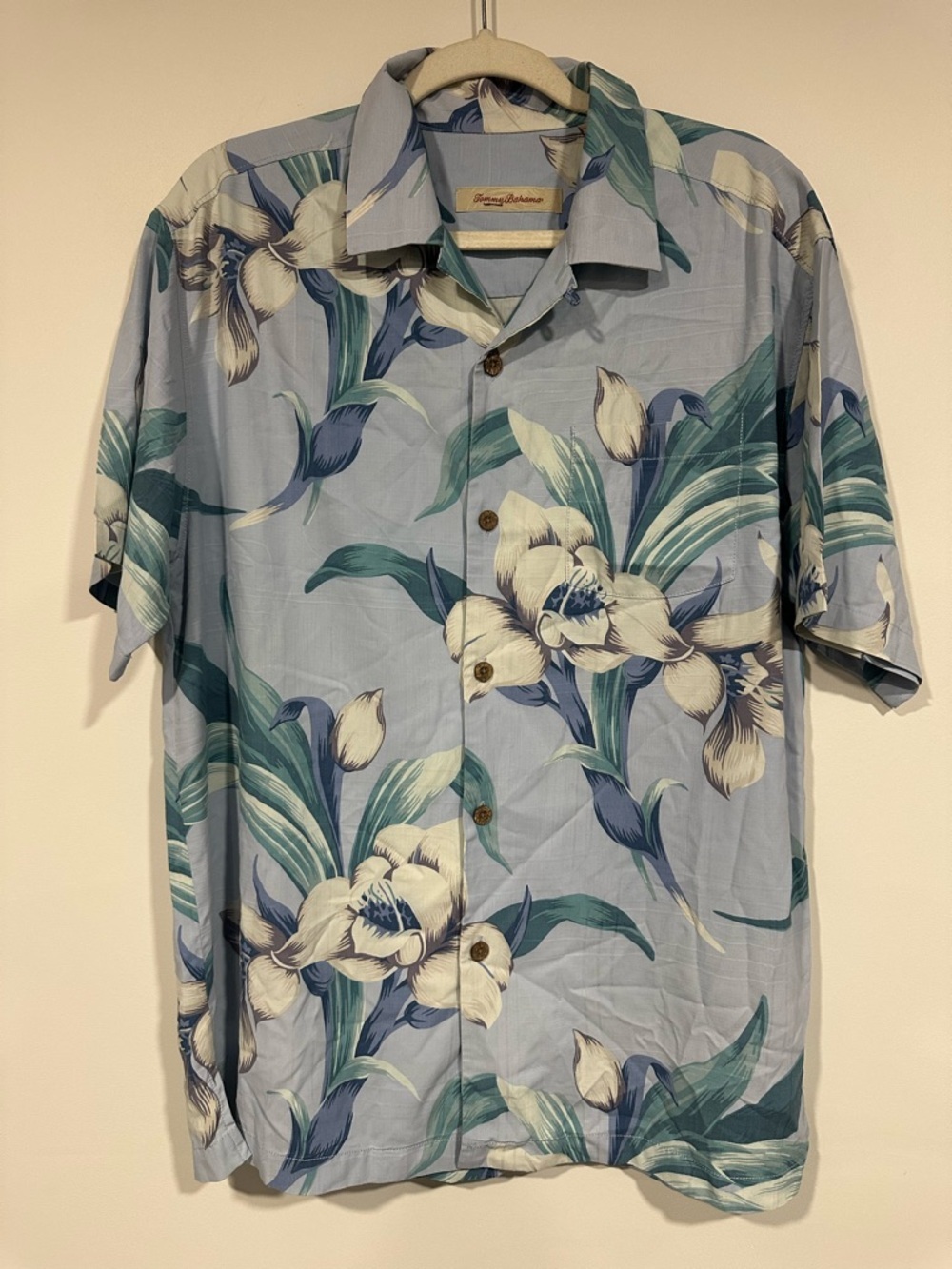 Tommy Bahama 100% Silk Hawaiian Shirt Mens M Blue Floral Aloha Button Up